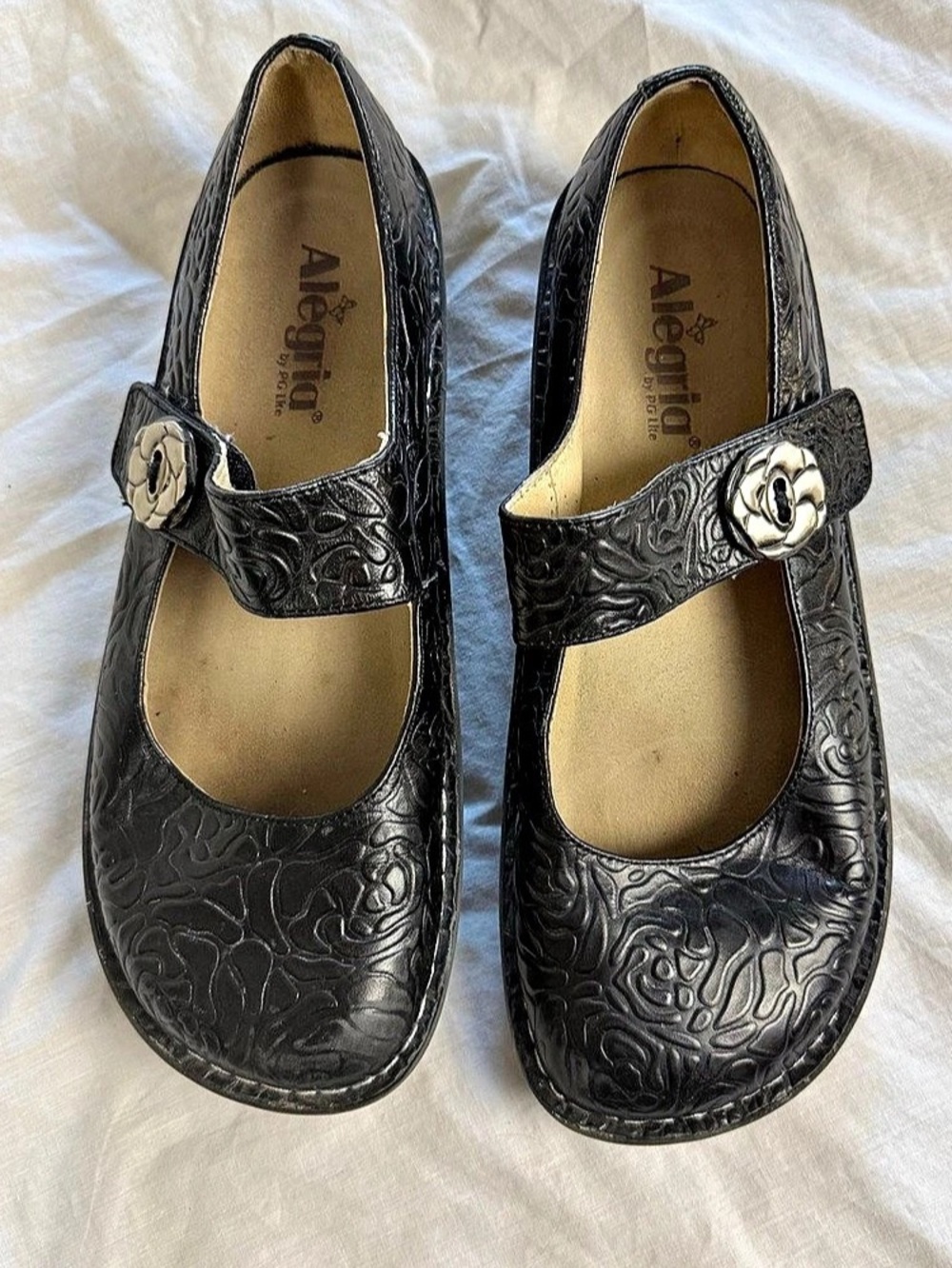 Alegria Paloma Black Embossed Rose Mary Jane Flats Black US 10